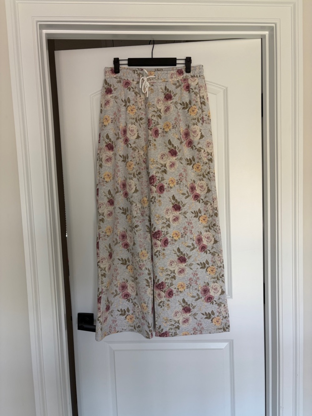 Abercrombie & Fitch wide leg pant - Picture 2 of 8